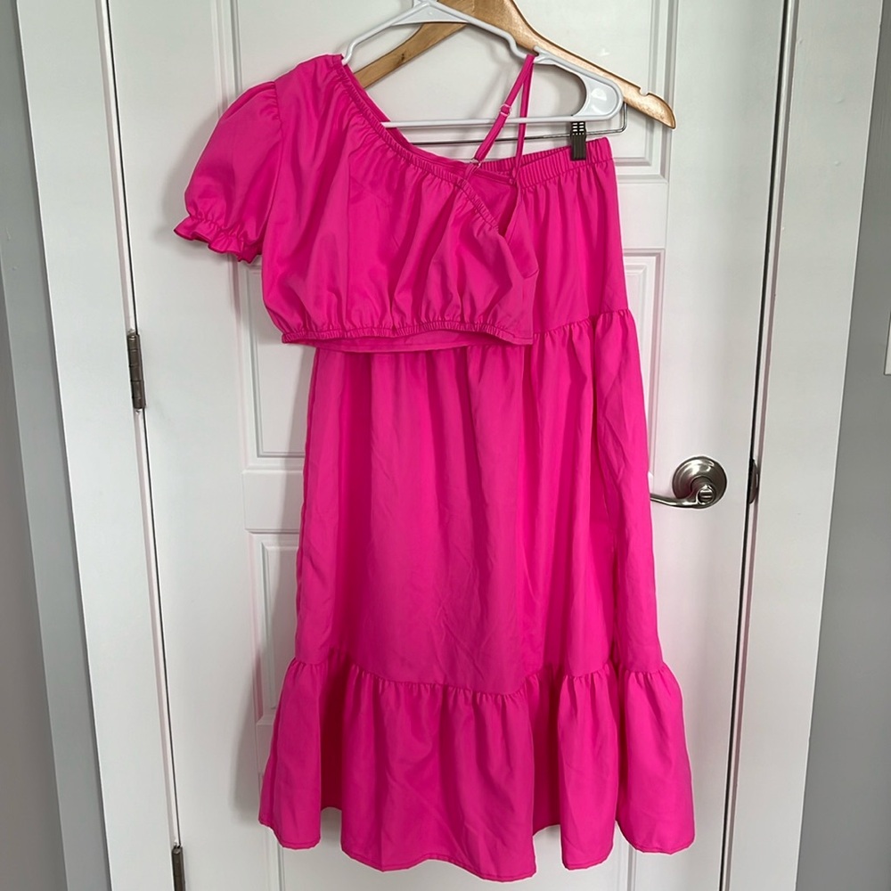 Matching SHEIN bright pink set with a slit skirt size 12 to 13